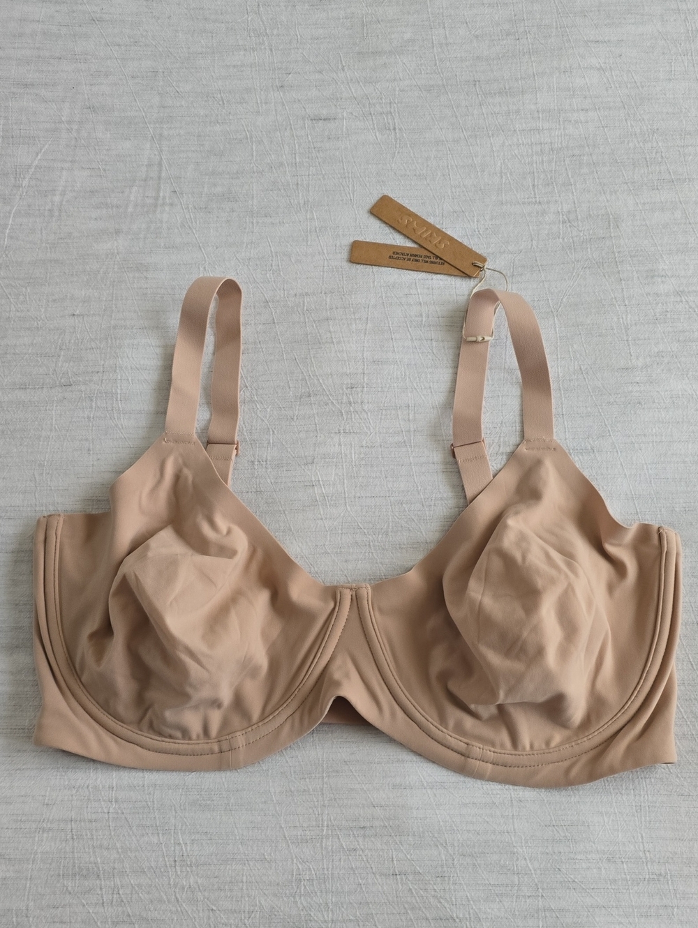 SKIMS Fits Everybody Unlined Demi Bra Size:40DDD (40F) Mica